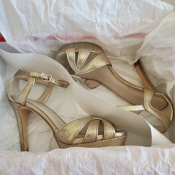 Coach Daylan Gold Dusted Leather Strappy High Heels Women's Shoe Size 8.5 - Picture 9 of 16